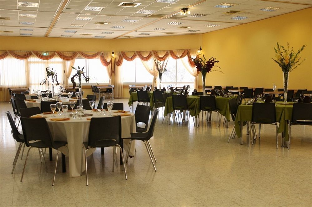 Almog Kibbutz Hotel Exteriör bild