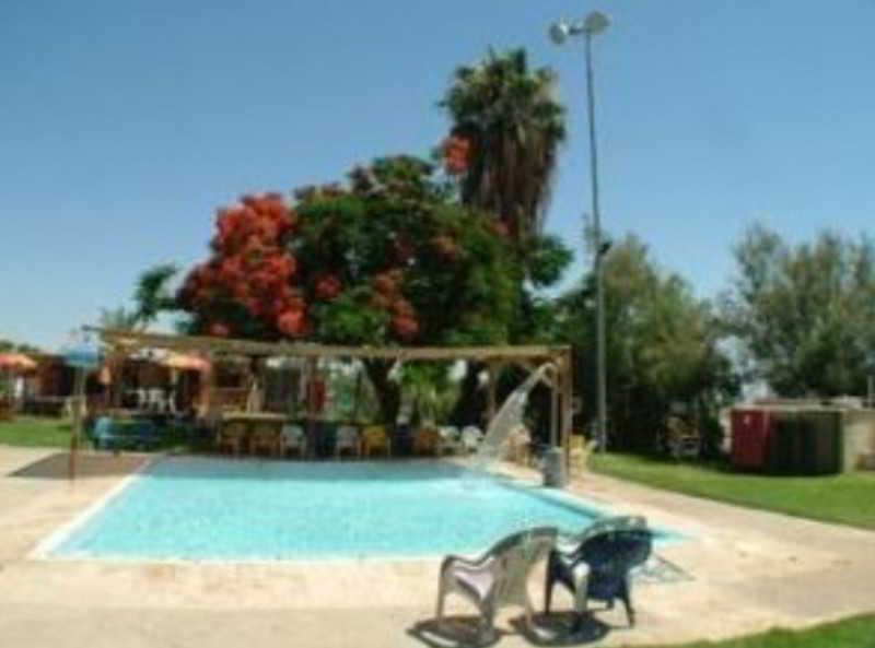 Almog Kibbutz Hotel Exteriör bild